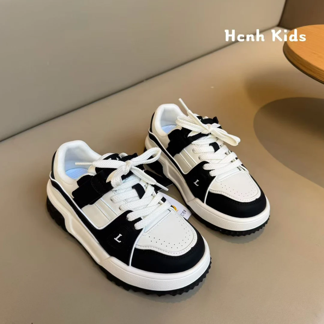 新款儿童时尚百搭耐磨休闲板鞋运动鞋春秋适用