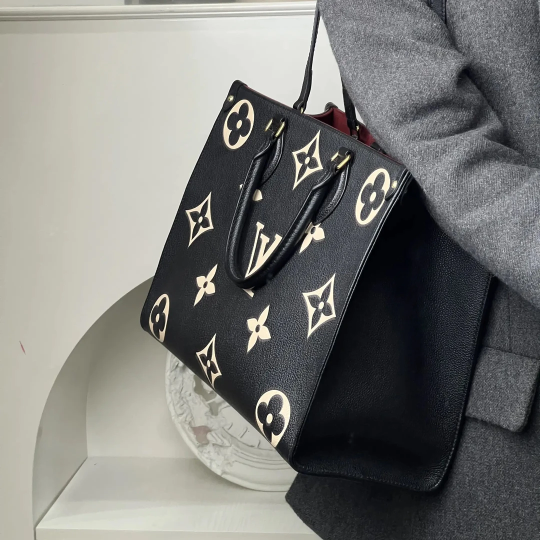 99新 LouisVuitton/路易威登 onthego 黑白花中号/甄选