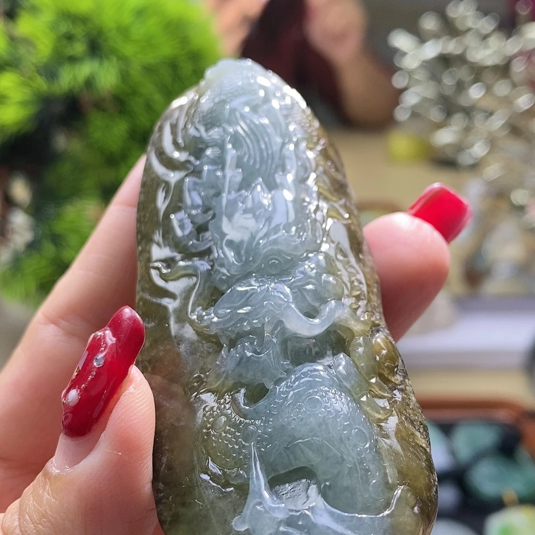 【闪购商品】翡翠颈饰未镶嵌龙牌