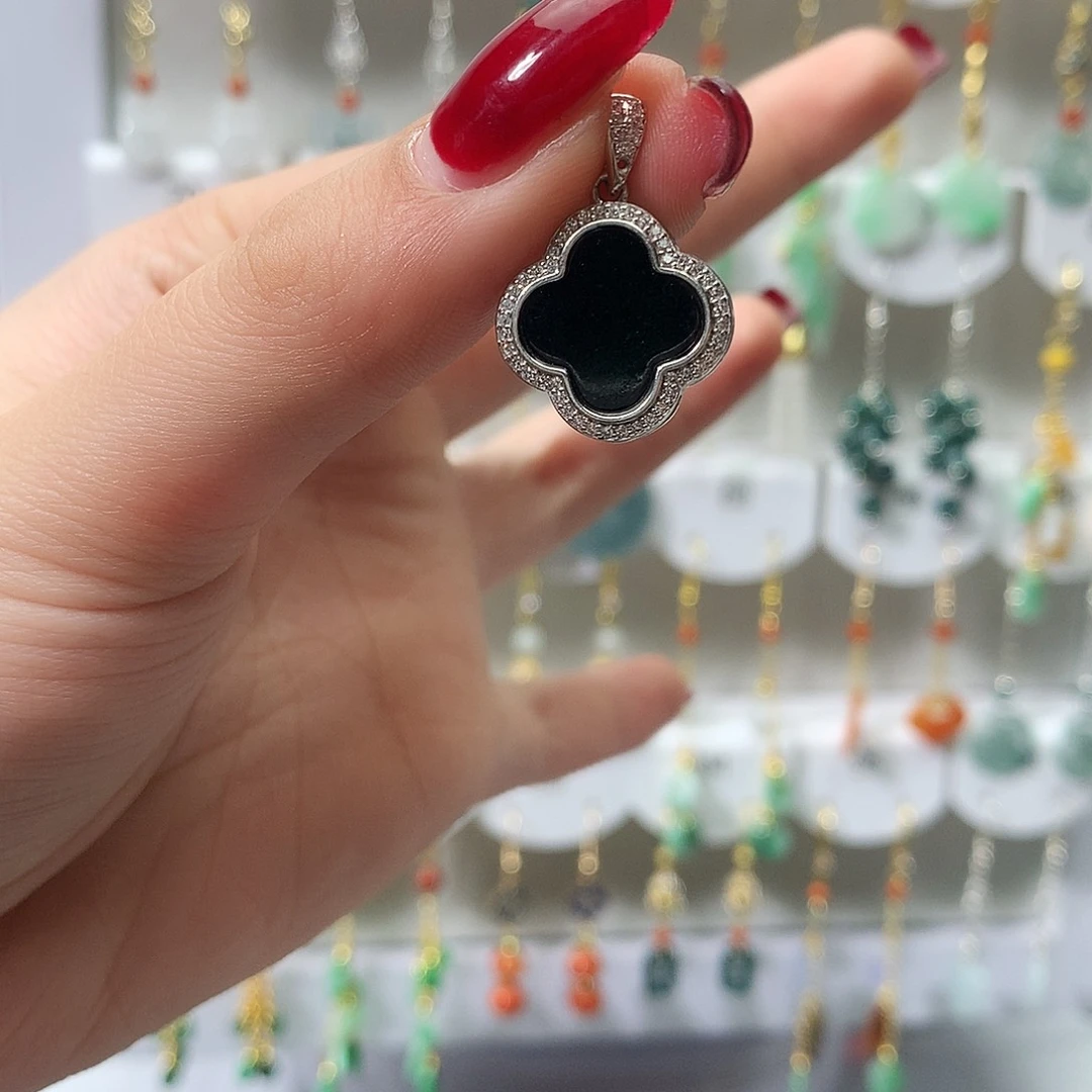 翡翠未镶嵌耳饰吊坠