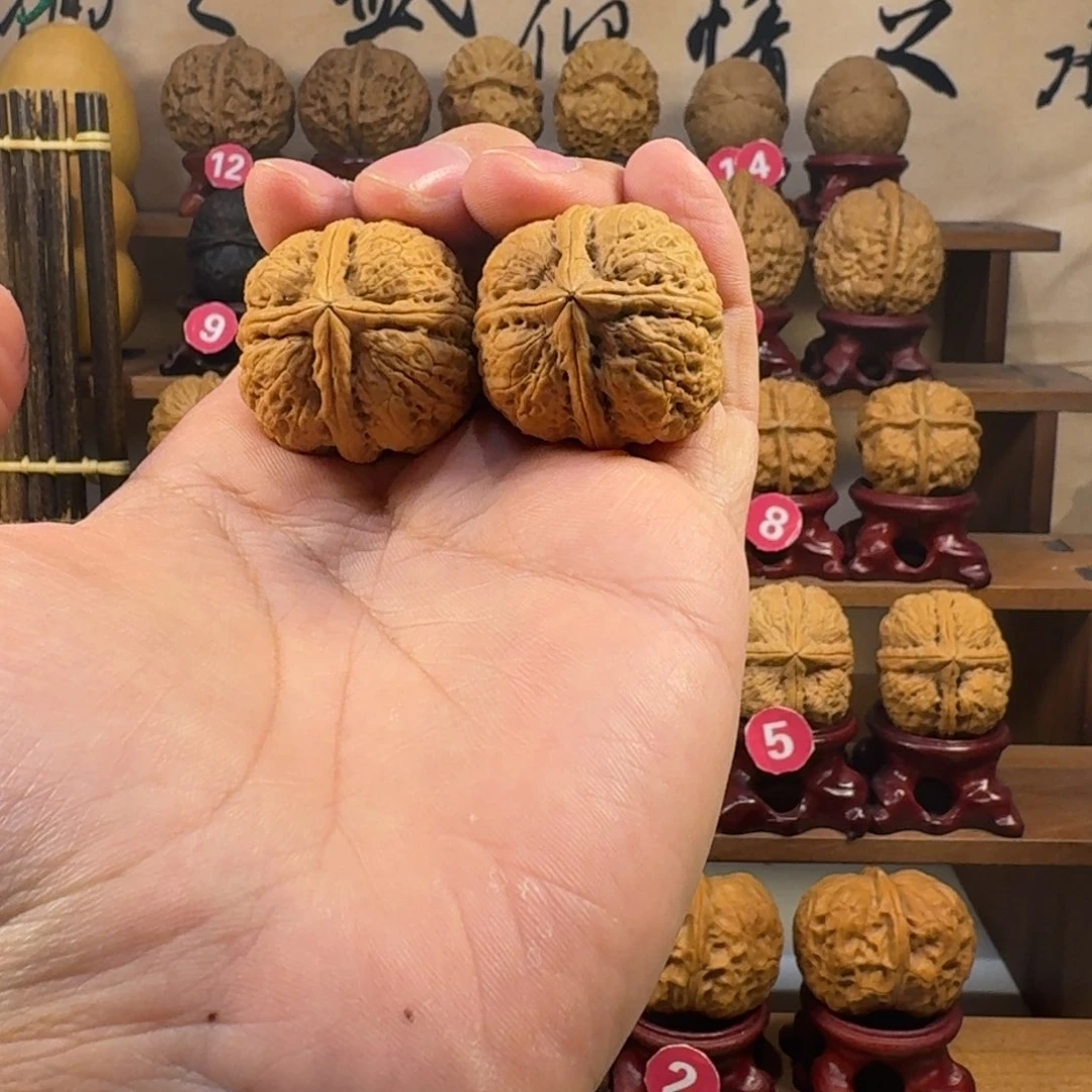 我***丝铁核桃把件粗筋炸四