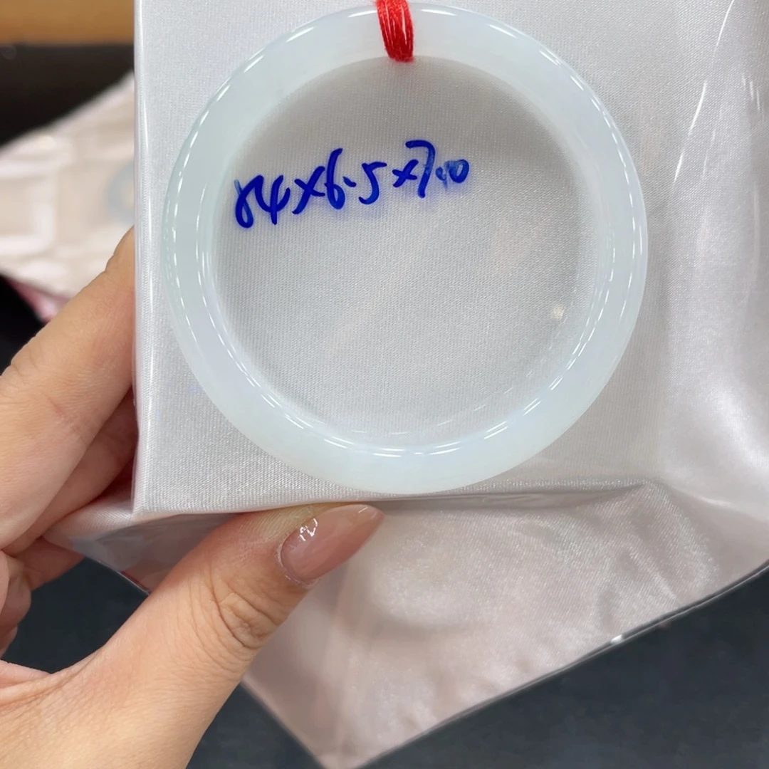 未镶嵌手镯翡翠翡翠