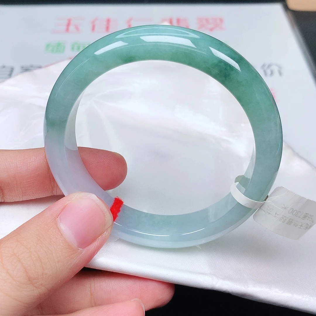 未镶嵌手镯翡翠天然翡翠手镯