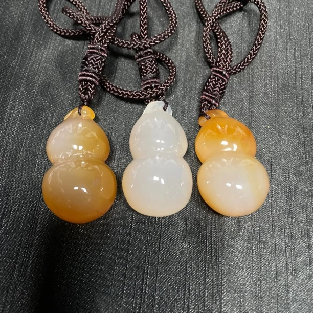 天然玛瑙福禄葫芦玉石小挂件玉坠多样性发其一