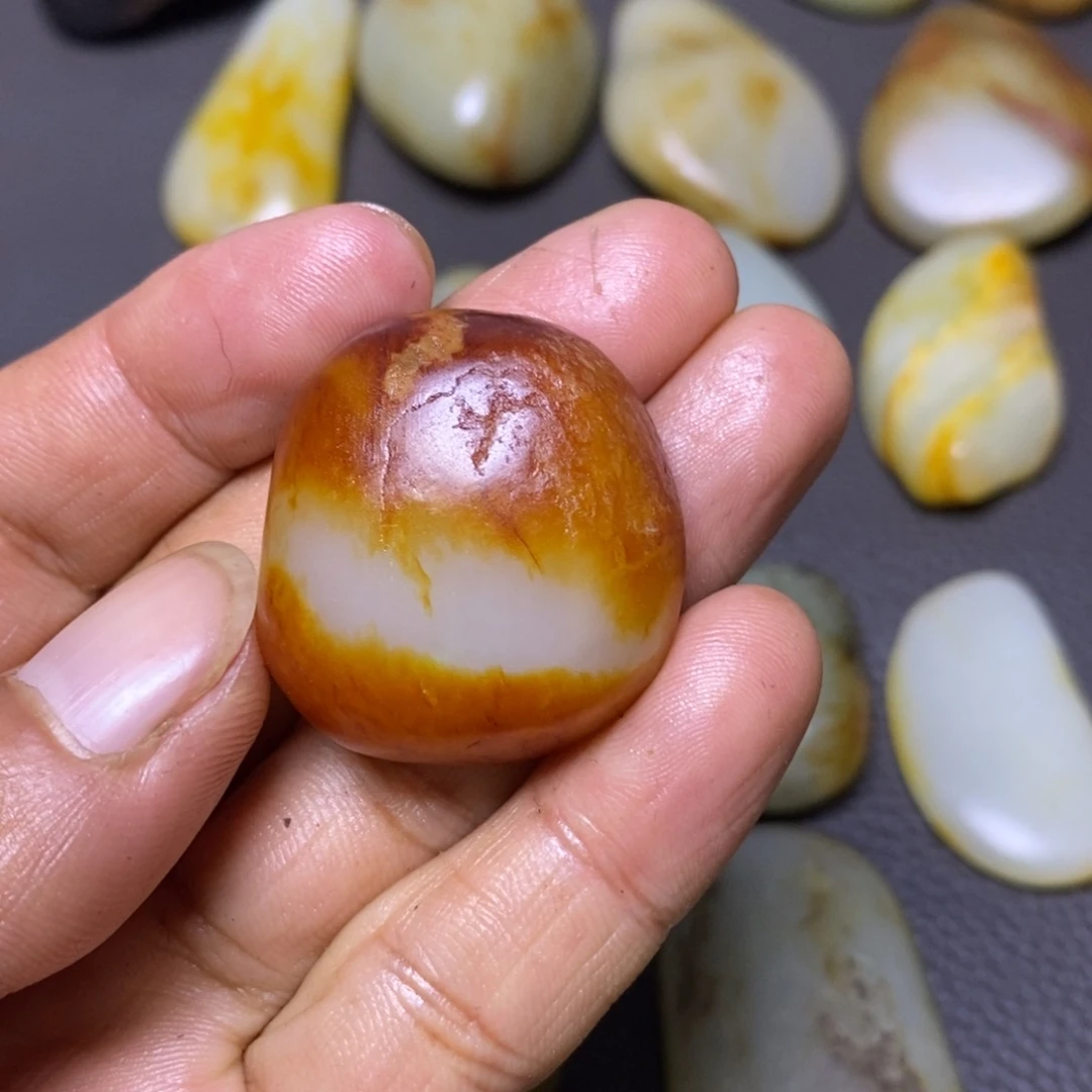 和田玉（糖玉）未镶嵌挂件