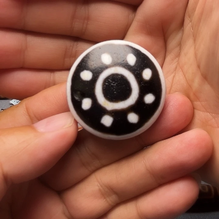 玛瑙/玉髓颈饰未镶嵌@****声