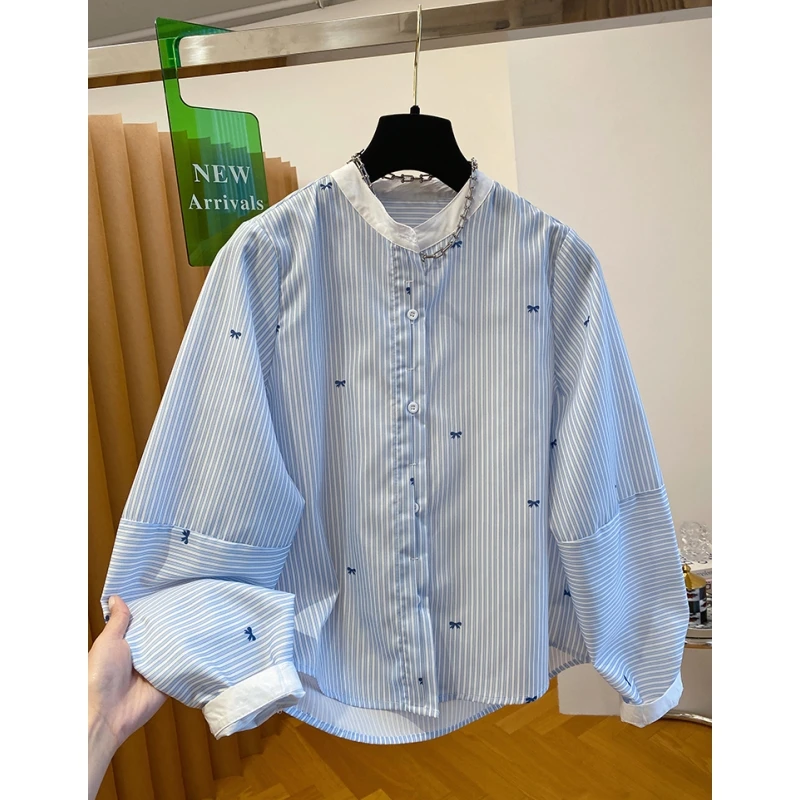 日系蓝色条纹衬衫女2025春季新款宽松圆领长袖百搭蝴蝶结刺绣上衣