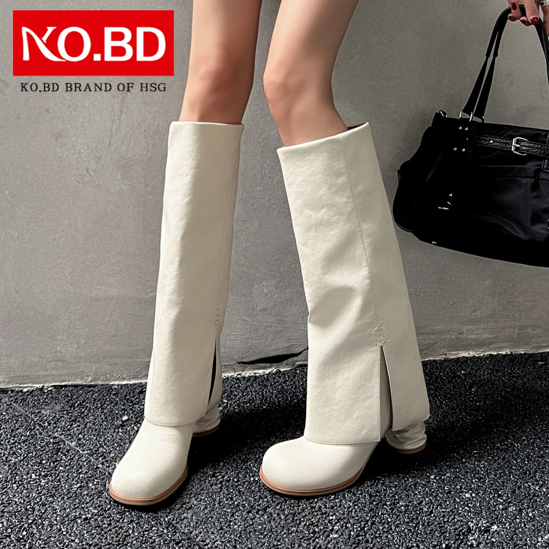 柯百蒂辣妹粗跟裤管靴女显瘦高筒骑士靴白色秋冬新款长筒女靴S751