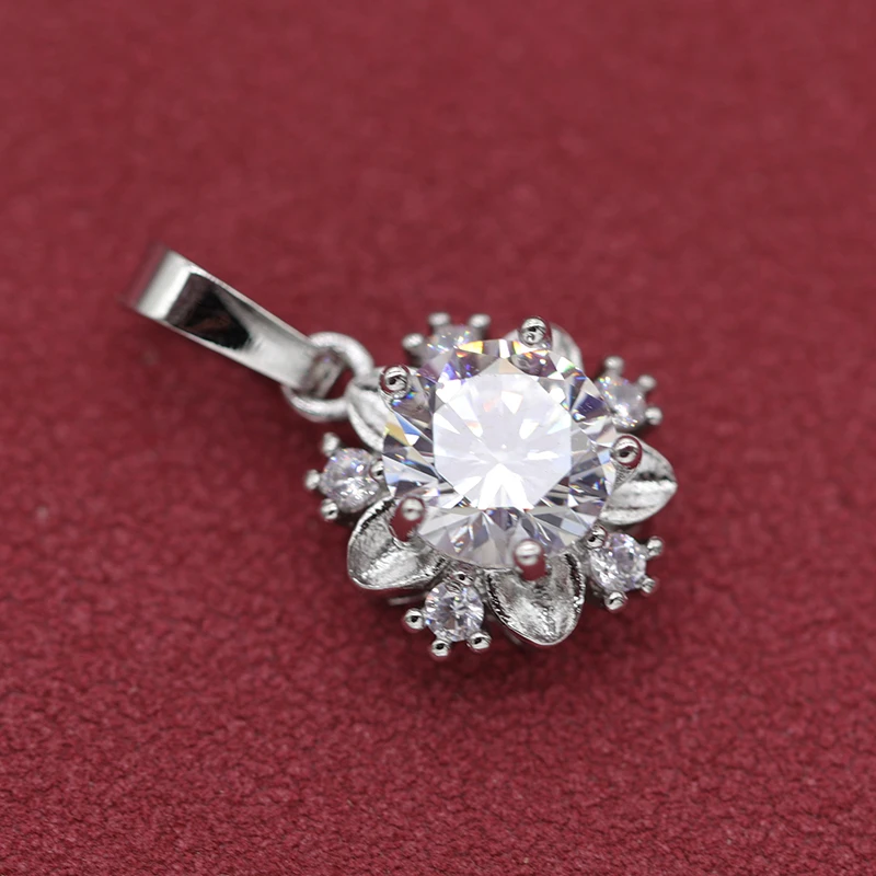 百搭经典时尚吊坠V663