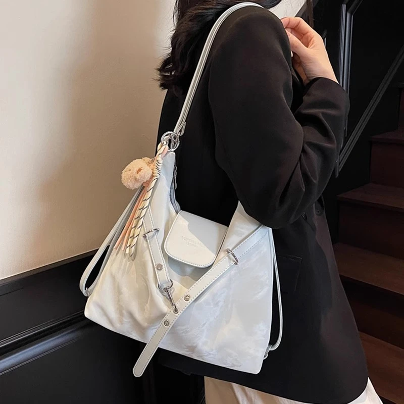 休闲通勤托特包女大容量2025新款小众设计单肩斜挎包多功能双肩包