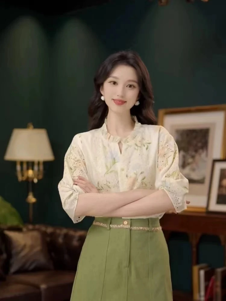 港风复古衬衣温柔风碎花重工刺绣衬衫女夏款设计感时尚减龄上衣