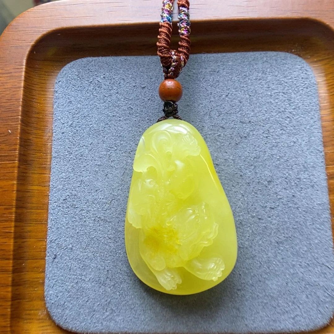 蜜蜡颈饰未镶嵌／**娘郎