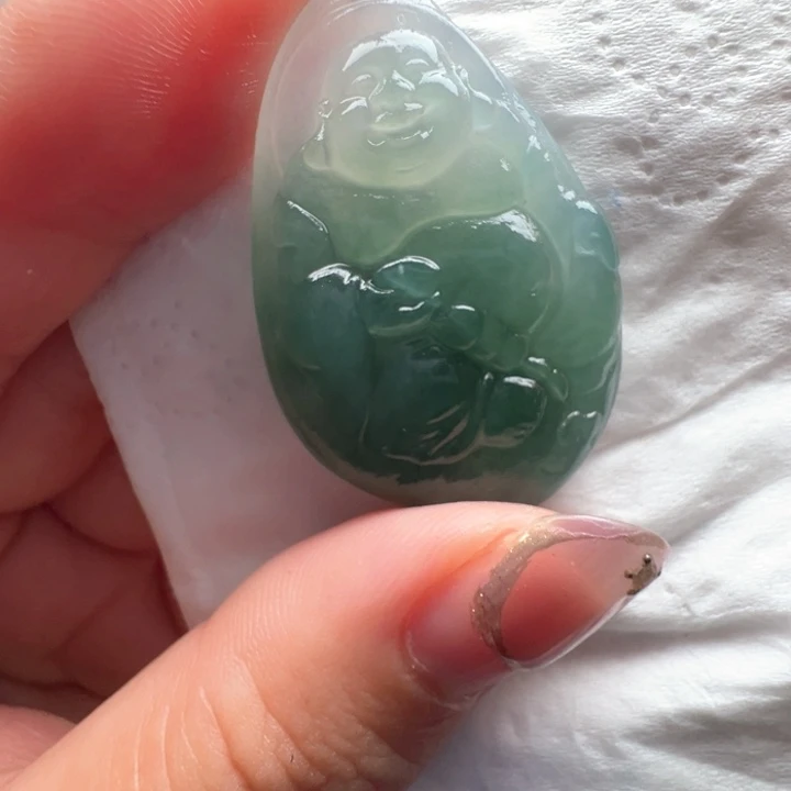 定制翡翠未镶嵌包抛光