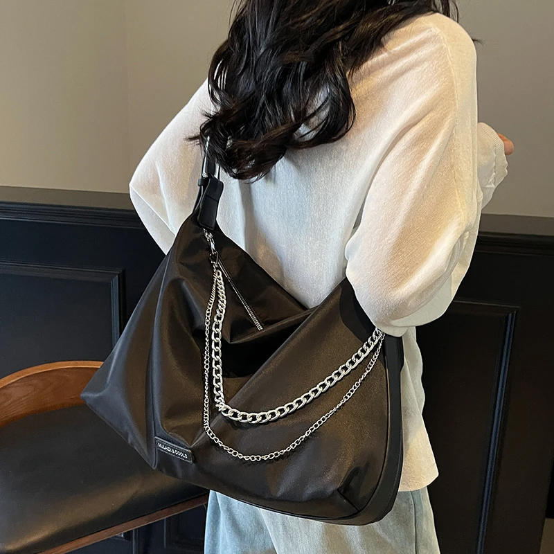 尼龙布包包女大容量2025新款潮休闲单肩斜挎包百搭链条通勤托特包