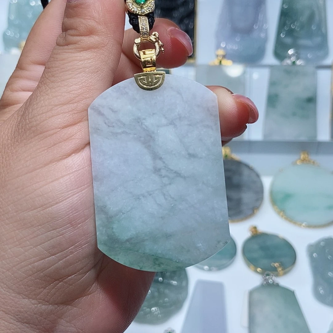 翡翠吊坠(不含链)18K金镶嵌