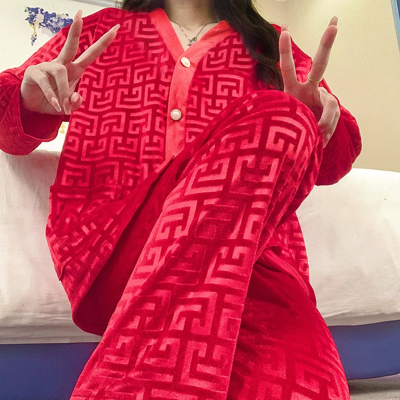 秋冬红色睡衣女新款金丝绒韩版可外穿高级感长袖纽扣式休闲套装Z