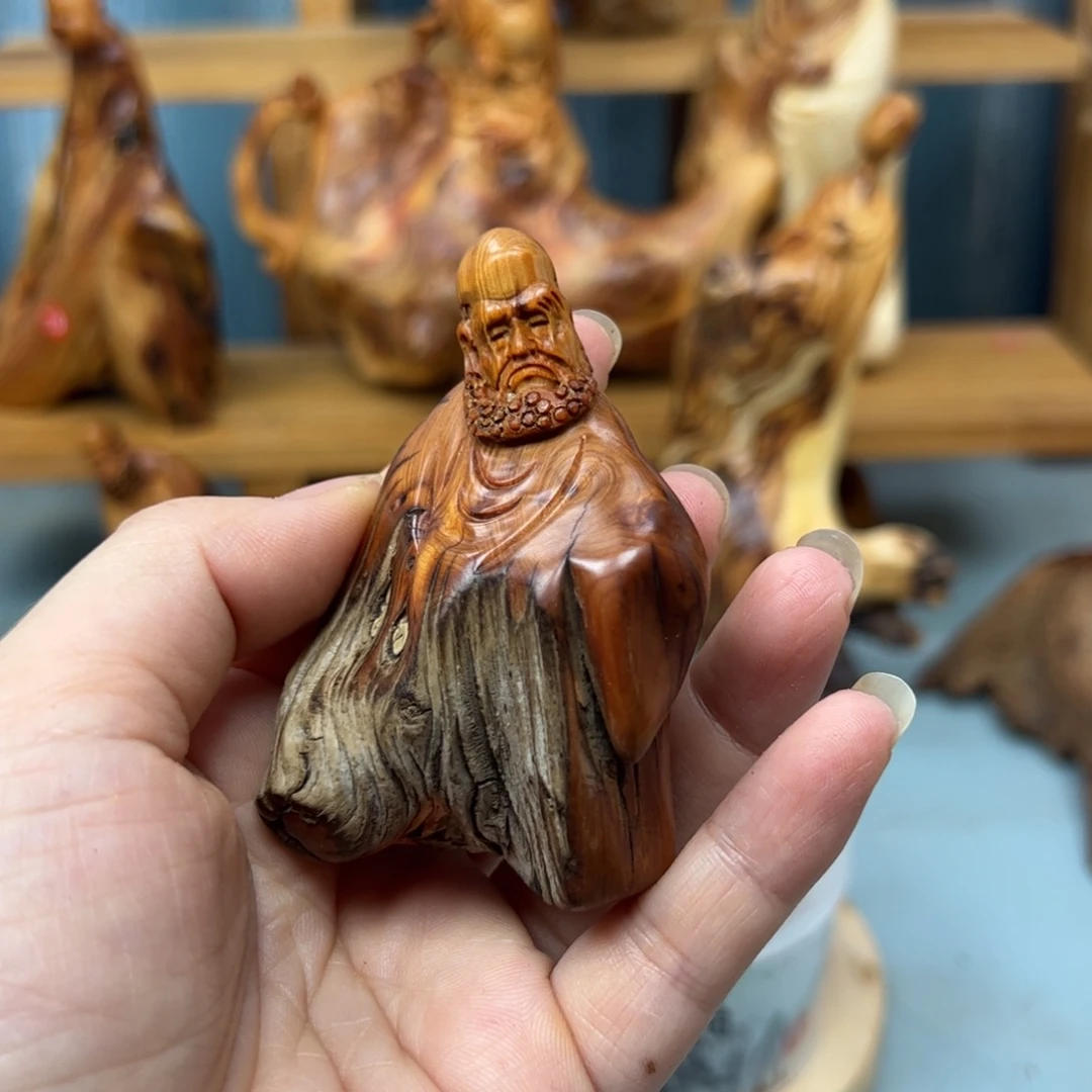 摇***虫木崖柏木摆件手把件