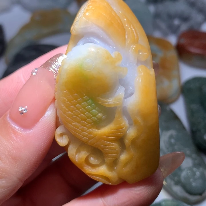 翡翠未镶嵌颈饰保真天然A货翡翠