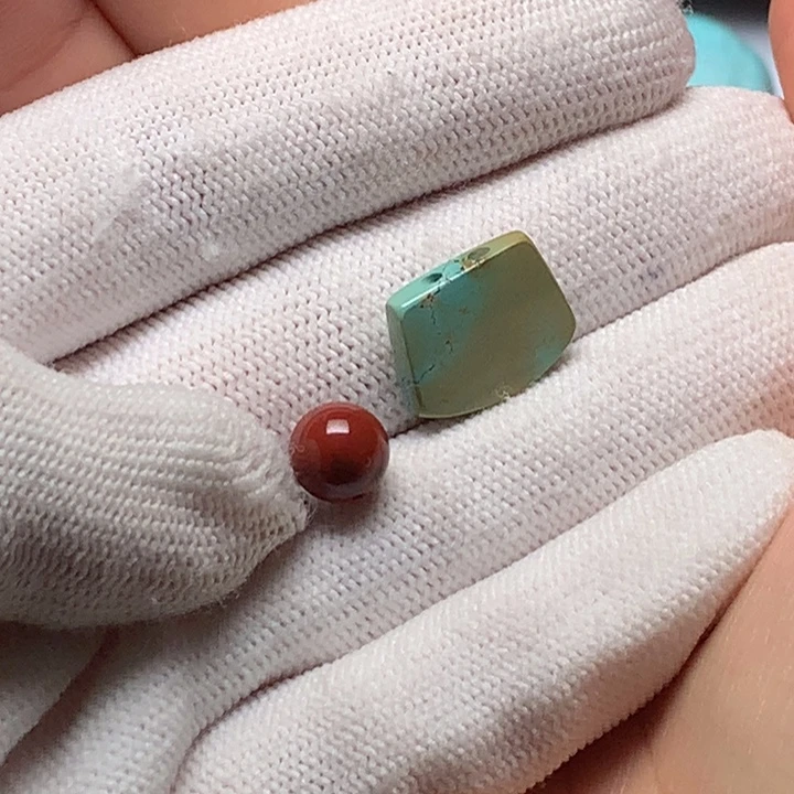 未镶嵌南红玛瑙珠宝奇石