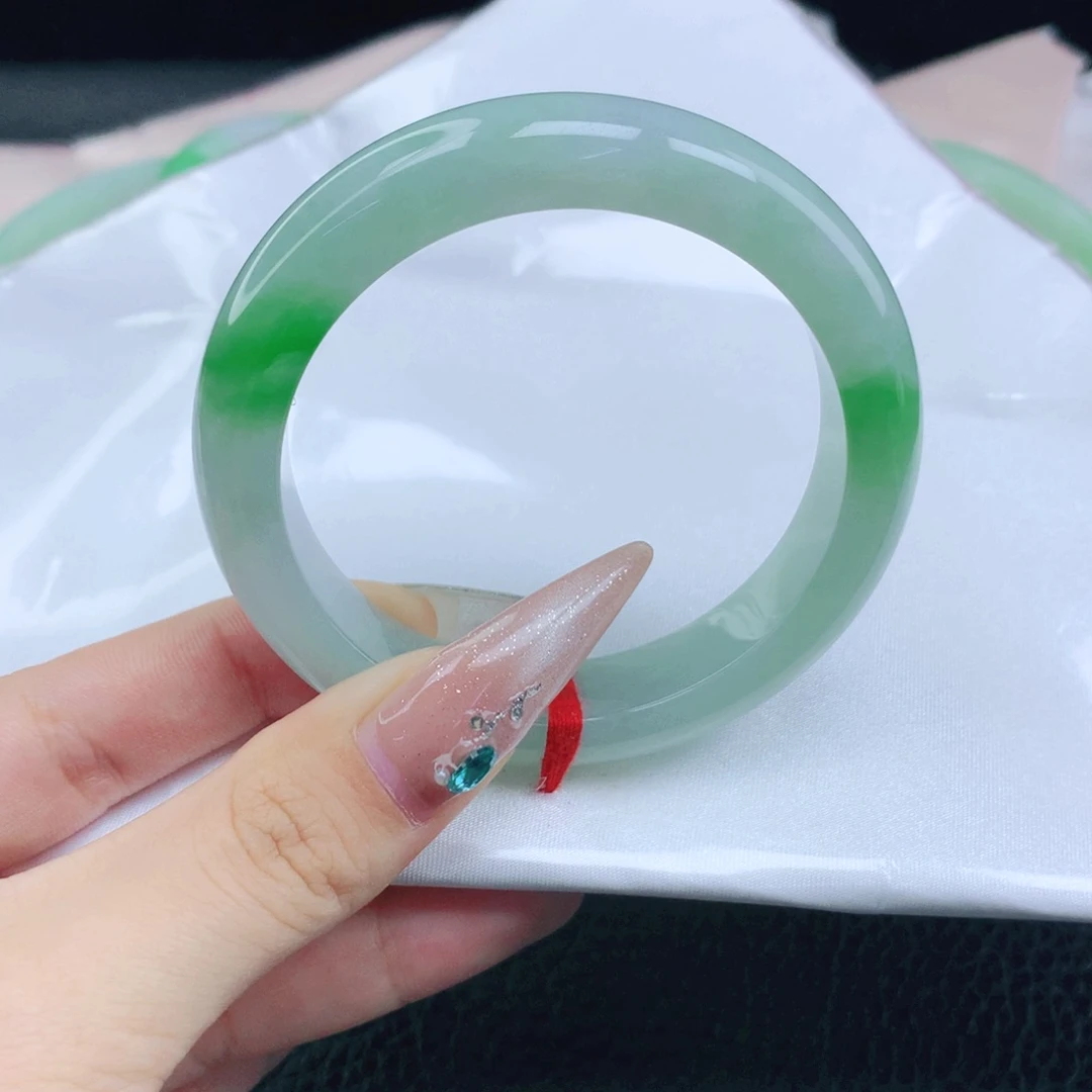 翡翠手镯未镶嵌54-55圈阳绿色