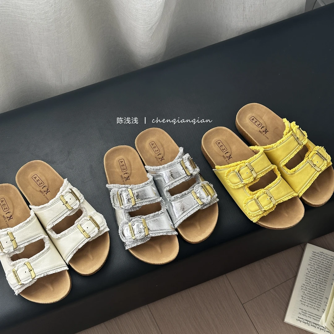 夏季平底平跟一字双排扣拖时尚女鞋防滑百搭露趾软底凉勃肯拖鞋
