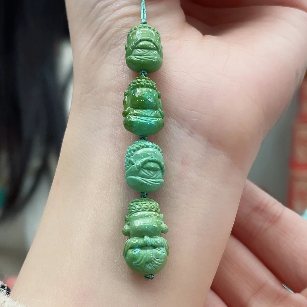 绿松石颈饰未镶嵌