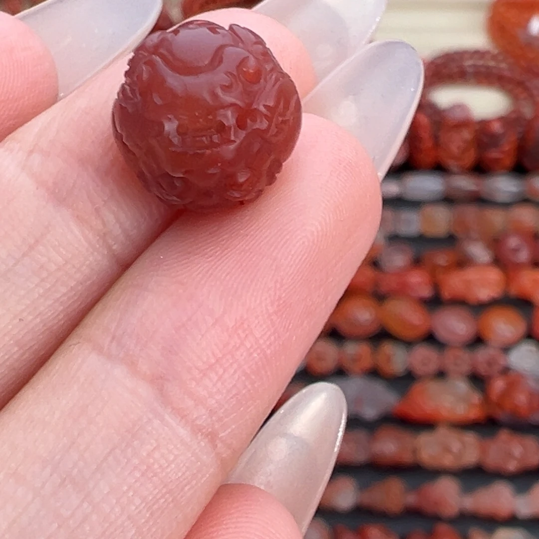 南红玛瑙未镶嵌颈饰火焰貔貅珠