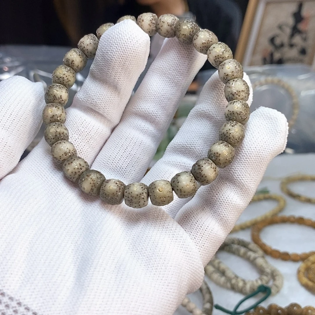 吊坠星月菩提98纯星点肌理纹绿冰糖