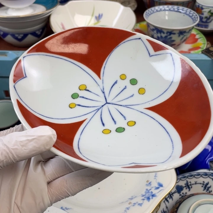 他家瓷器真美…开播了