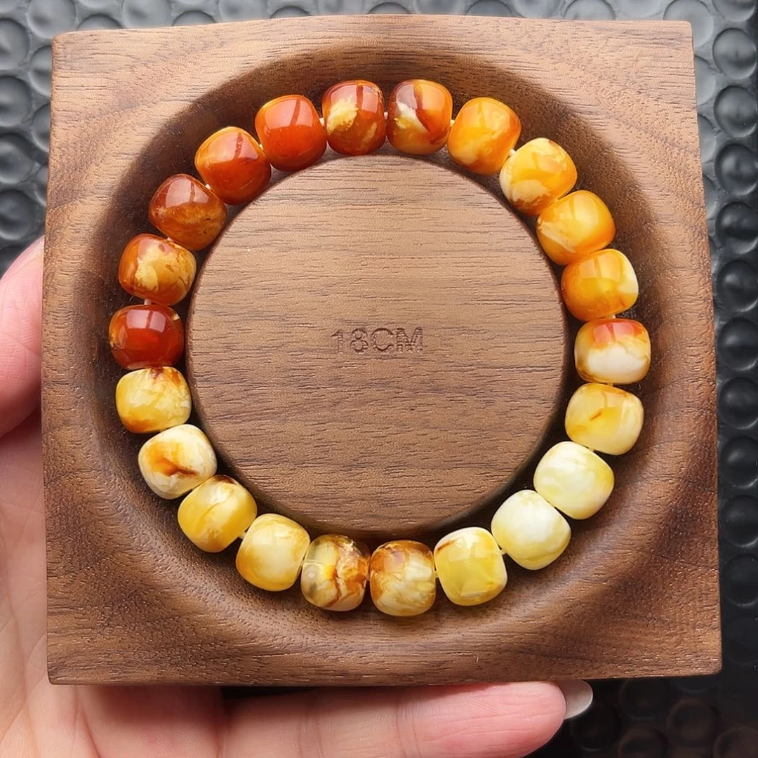 未镶嵌琥珀裸石微瑕11