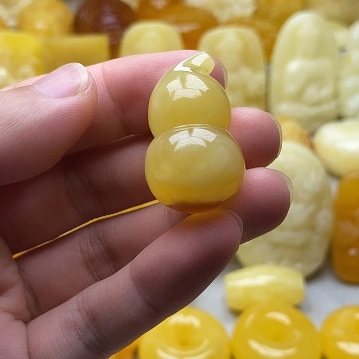 琥珀颈饰未镶嵌琥珀蜜蜡吊坠