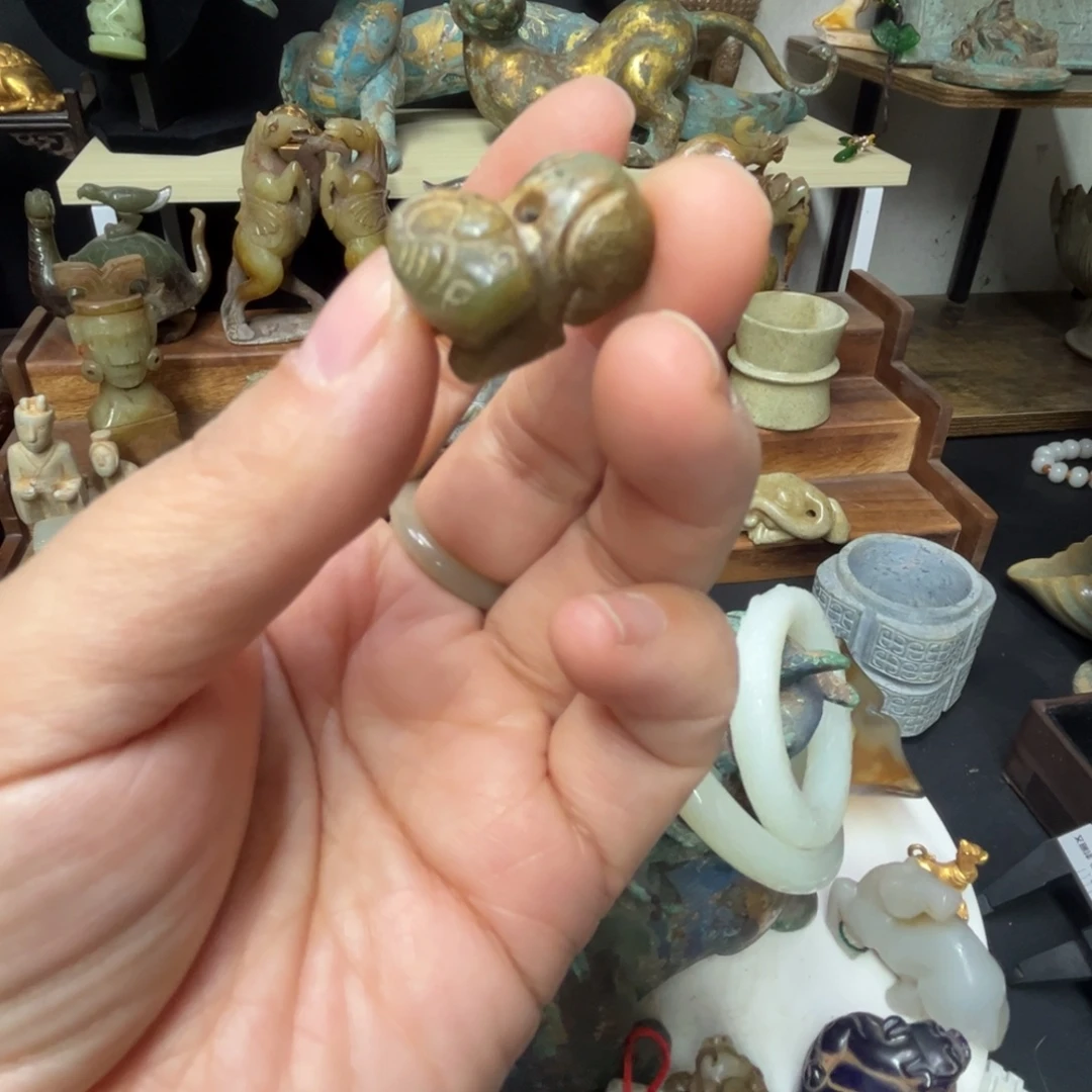 和田玉（糖玉）未镶嵌挂件