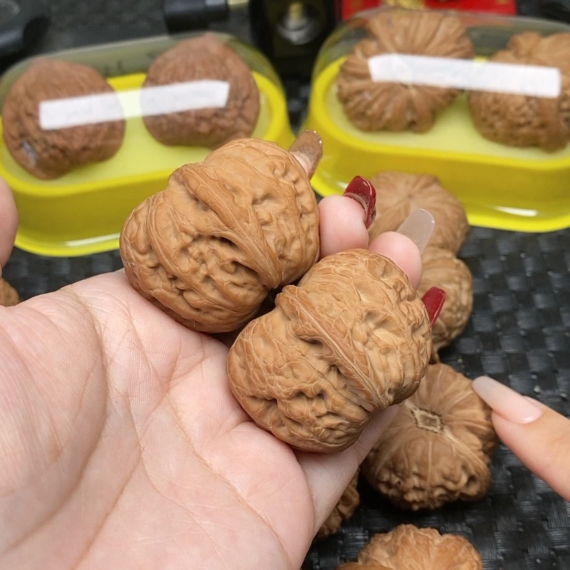 【闪购商品】把件桃核J*K