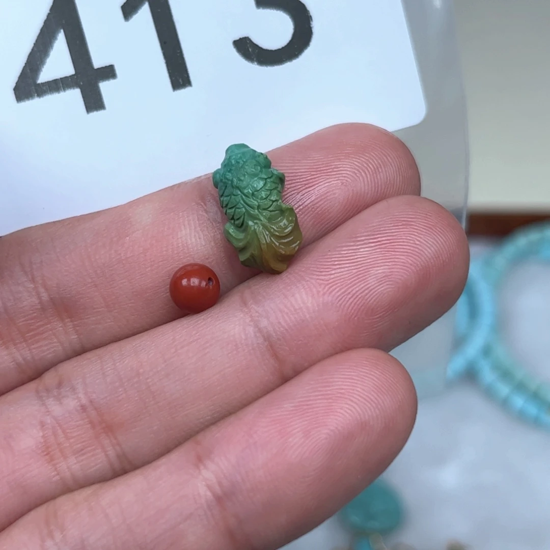 南红玛瑙未镶嵌珠宝奇石