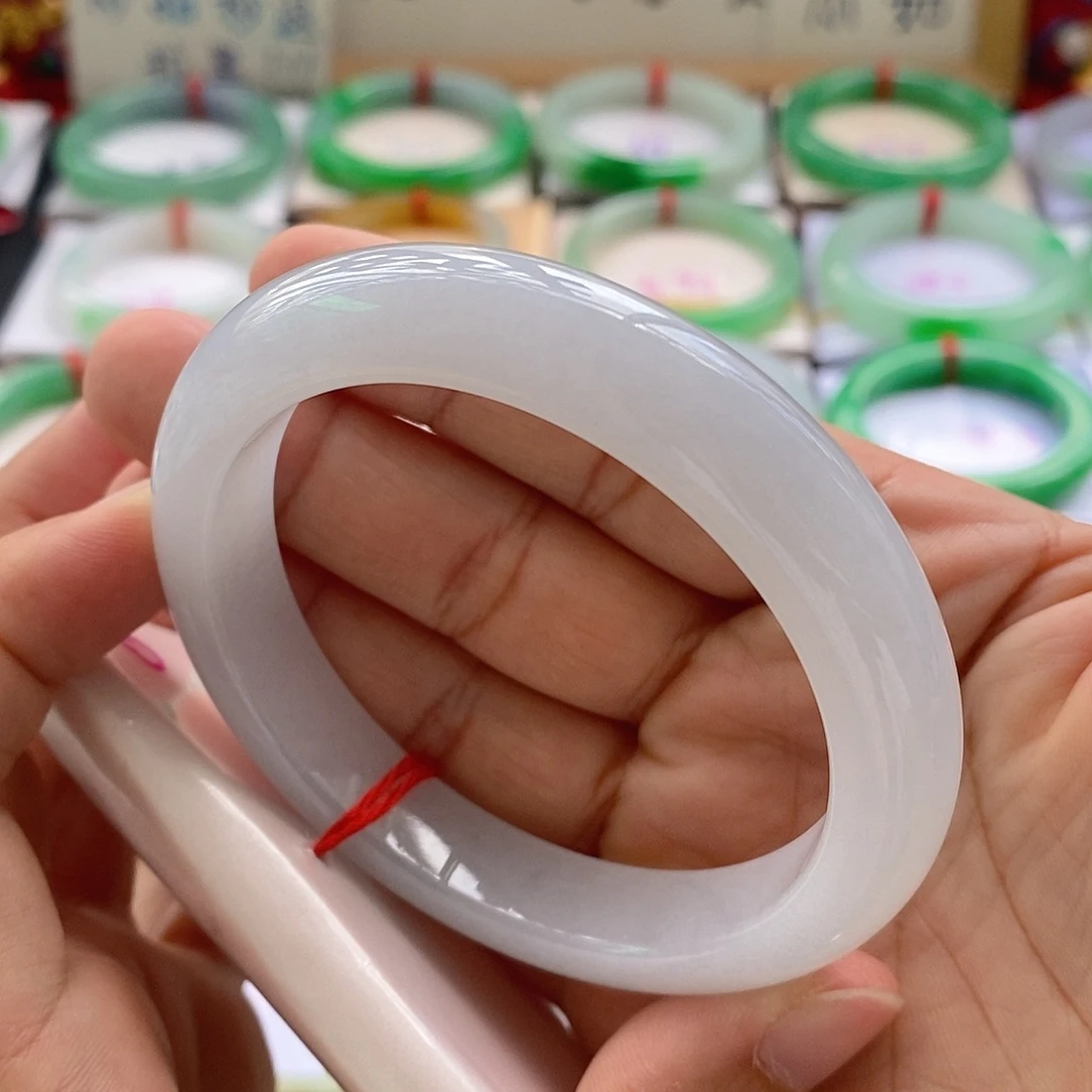 翡翠未镶嵌手镯9号