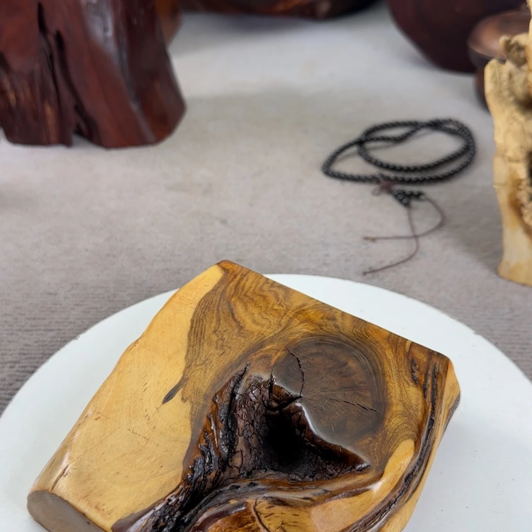 大果紫檀（缅甸花梨）石****画