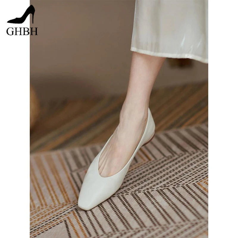 高端真皮白色小皮鞋女英伦风日系低跟单鞋平底尖头浅口工作鞋软皮