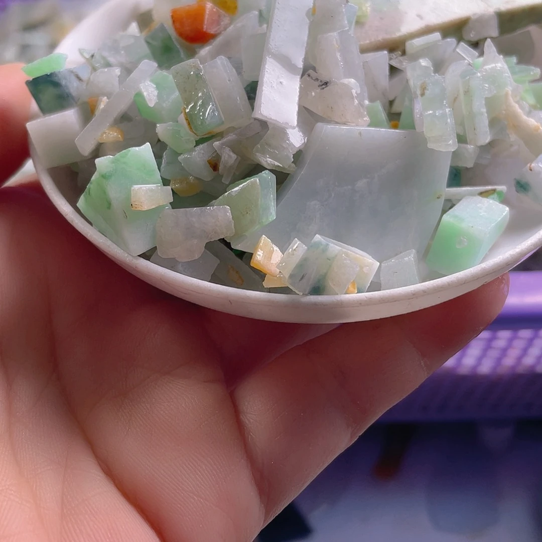 颈饰未镶嵌翡翠a