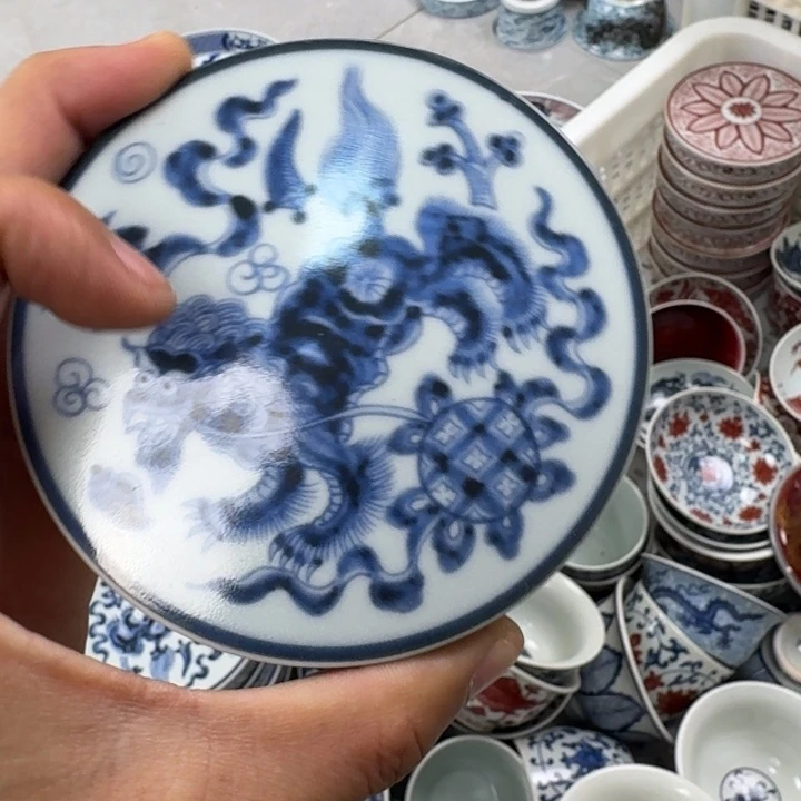 摆件青花狮子盖置