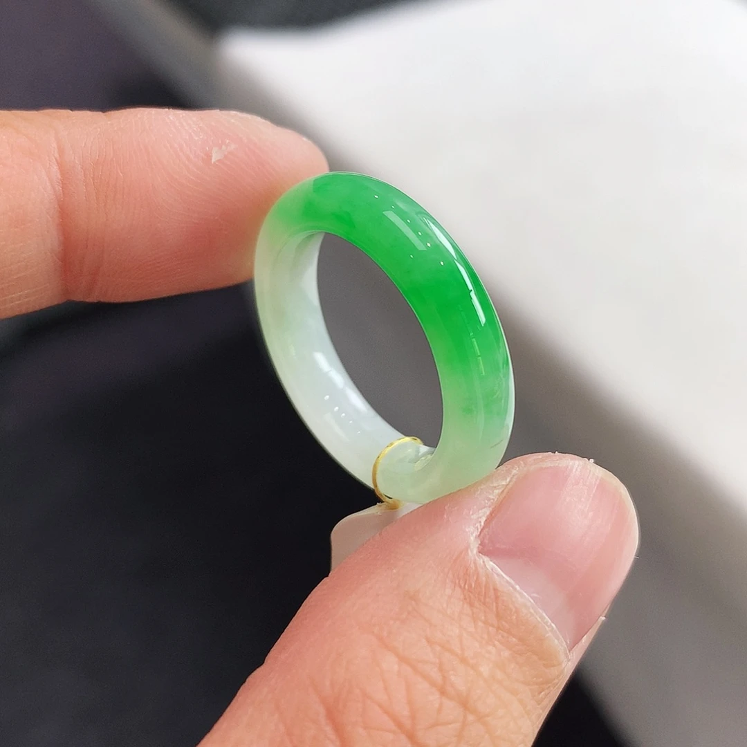 翡翠未镶嵌戒指17号