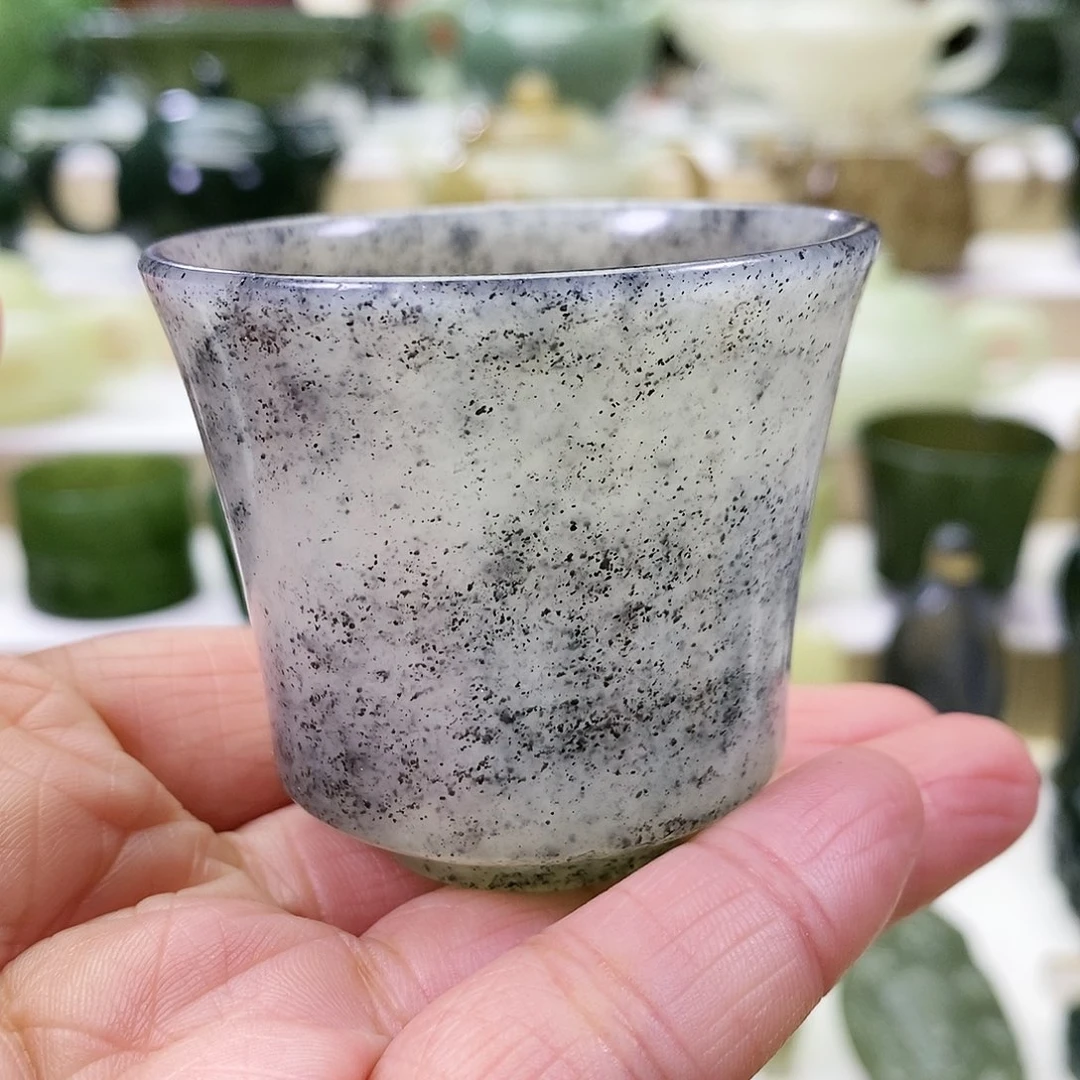 和田玉茶杯未镶嵌