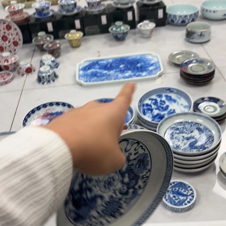 瓷片青花狮子大胡乘景德镇