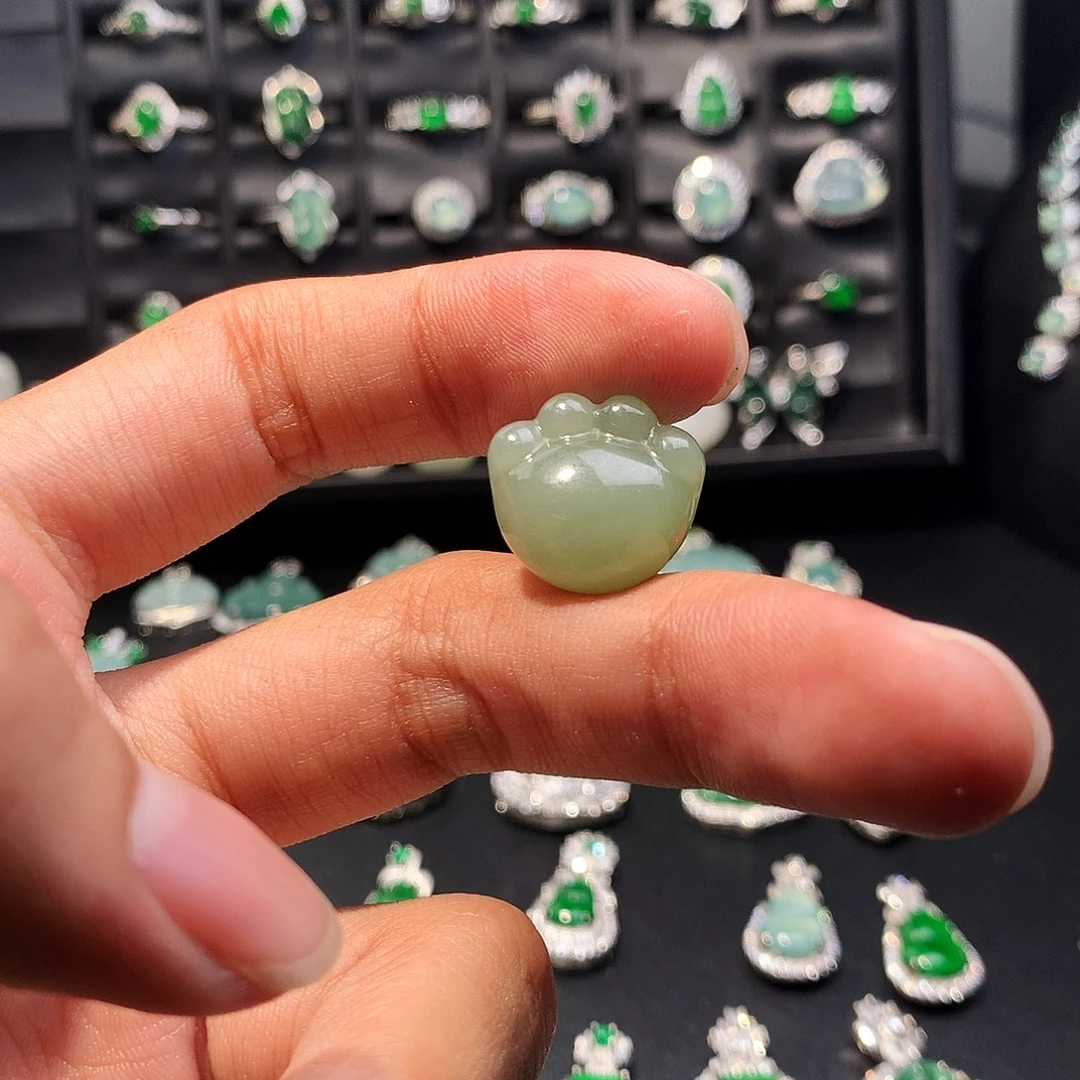 和田玉未镶嵌吊坠(不含链)