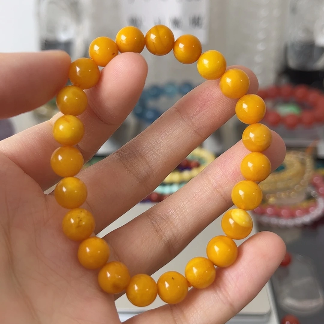 未镶嵌琥珀手链矿坑