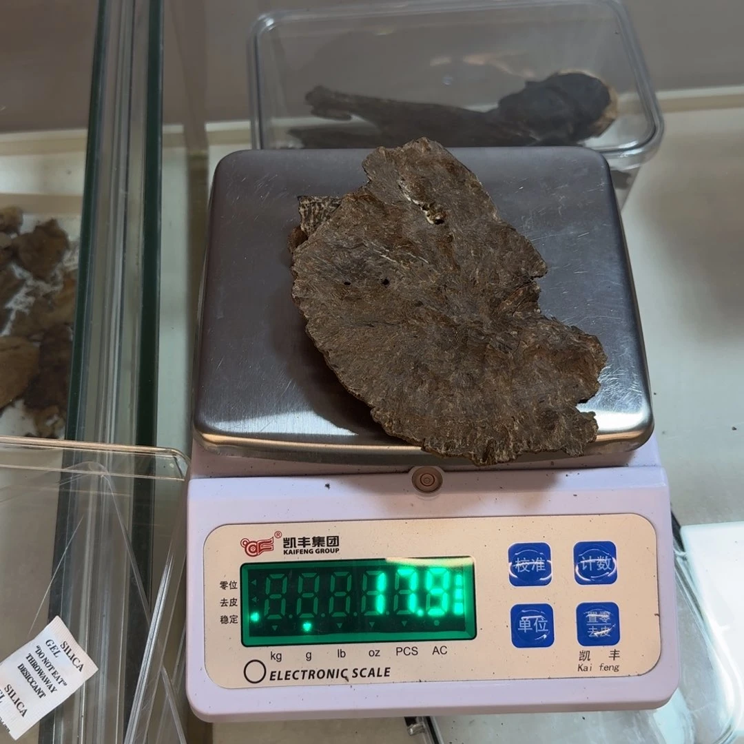 黑***鹅沉香碎屑沉香国香老料17.9g