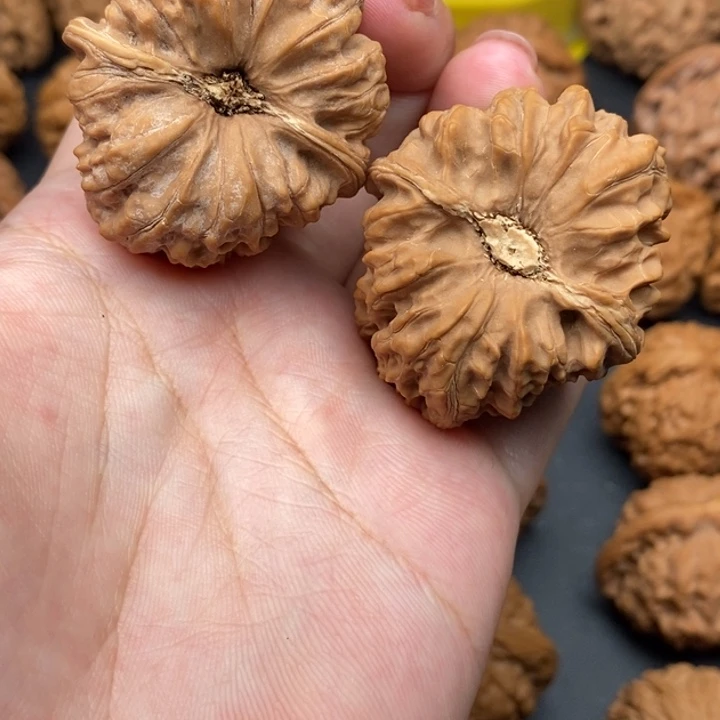 文玩核桃吊坠凹底38