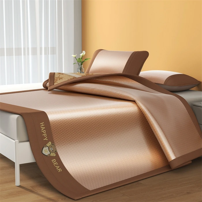 【美姐说】幸运熊刺绣藤席三件套