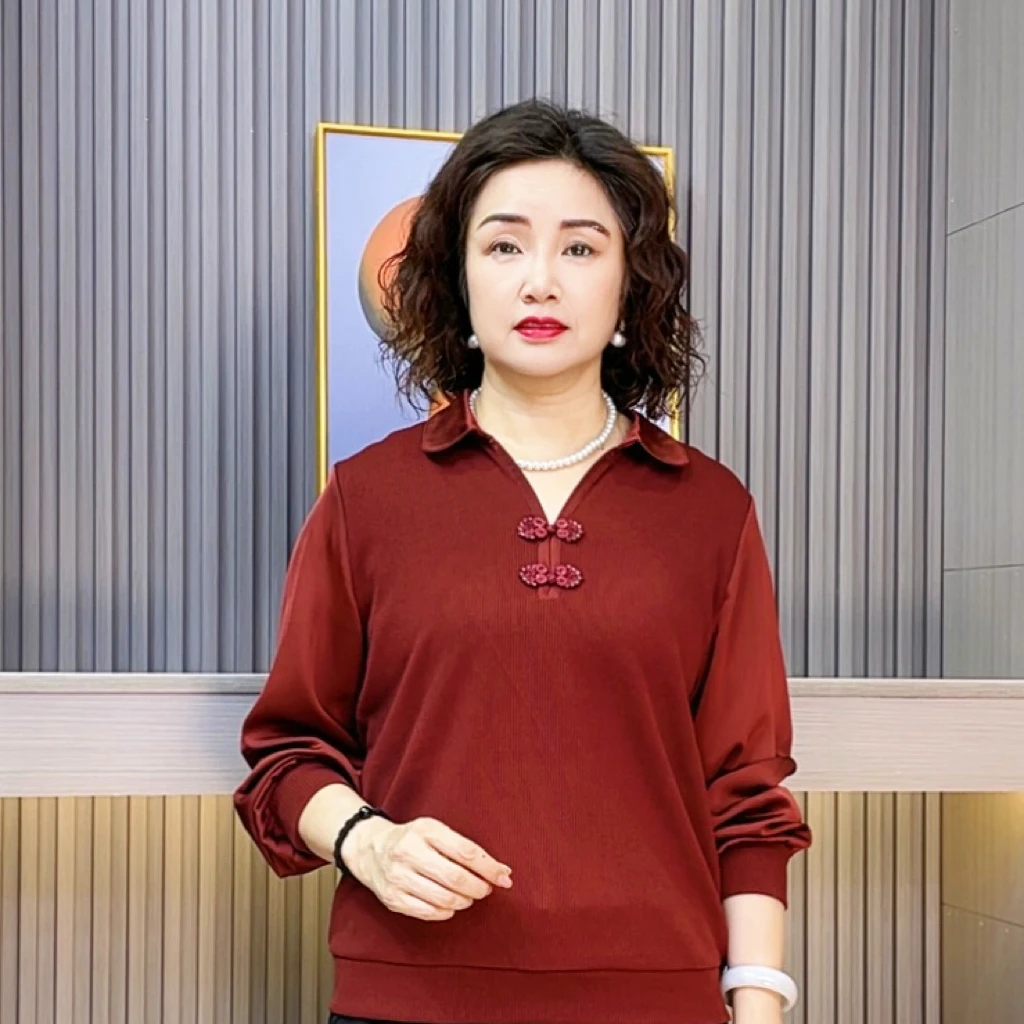 常规款翻领短款休闲风中老年女装宽松打底衫小衫秋季妈妈装上衣
