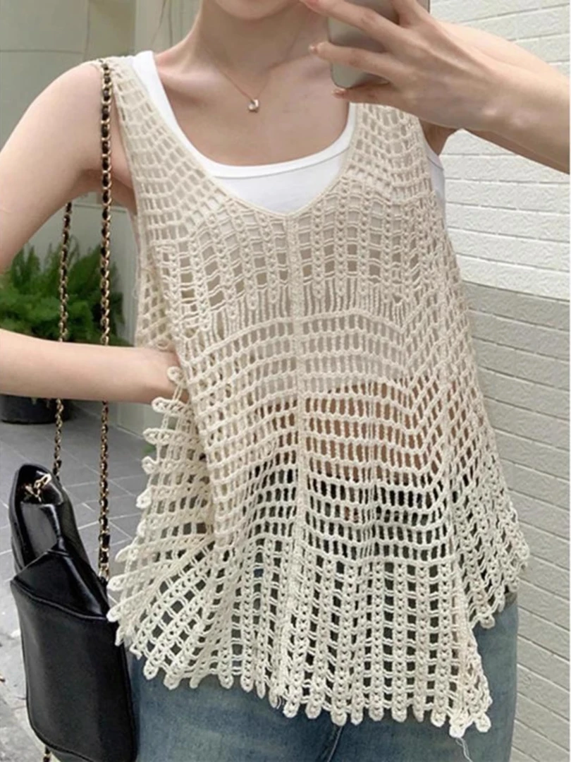 设计感镂空钩花外搭背心女装2025年新款春季纯色百搭无袖罩衫上衣