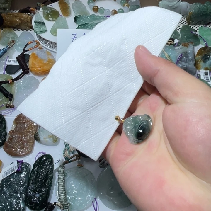 翡翠项链未镶嵌天然